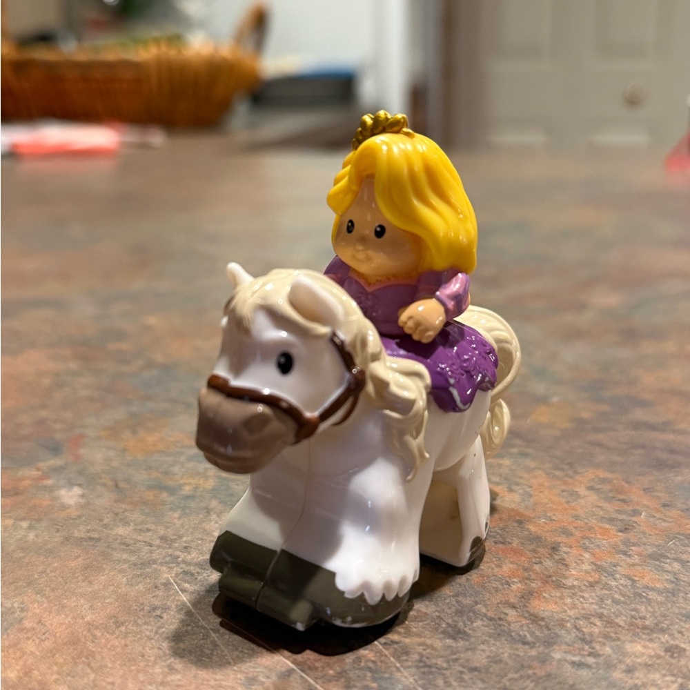 Klip Klop Princess Rapunzel - Little People Fisher Price